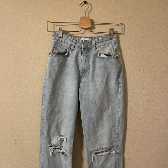 Zara Denim - Zara straight leg jeans!!